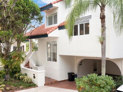 2000 S Bayshore Dr APT 48, Miami, FL, 33133