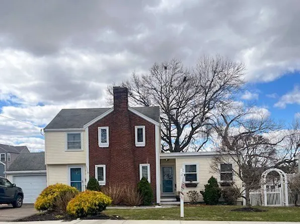 865 E Squantum St, Quincy, MA 02171