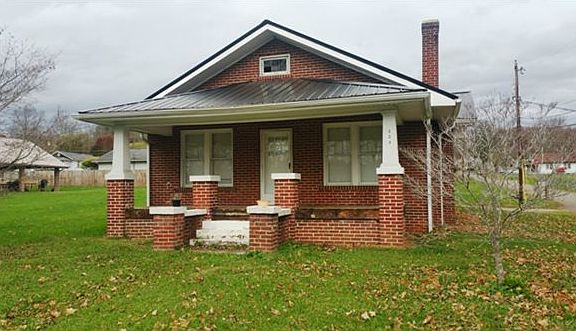 3rd image of 123 1st St