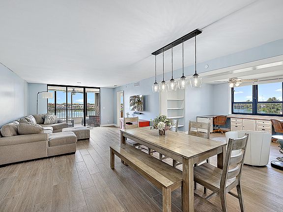 5th image of 1748 Jupiter Cove Drive #517