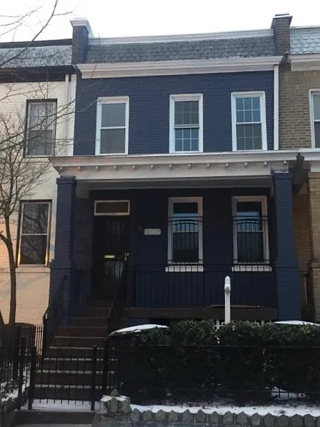 1405 A St SE photo 1