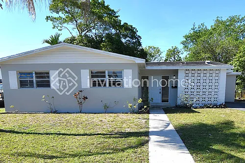 1270 NW 196th St Photo 1