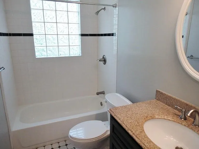 49 Leslie St NE — Photo 34