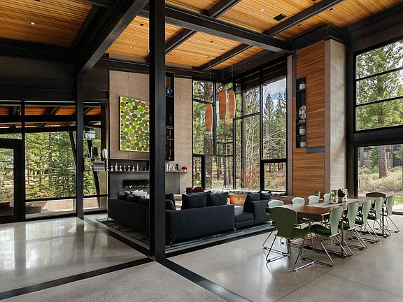 4th image of 9612 Dunsmuir Way