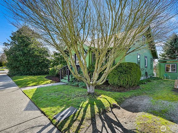 3rd image of 503 W Illinois Street
