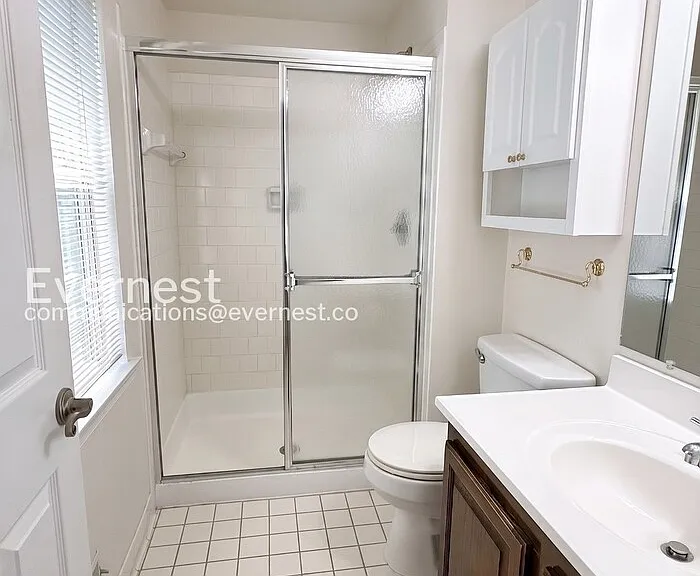 11829 Parliament Dr — Photo 10