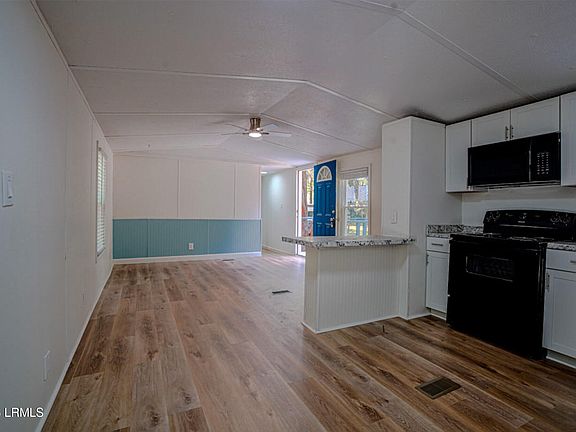 5th image of 34 Clear Spring Rd