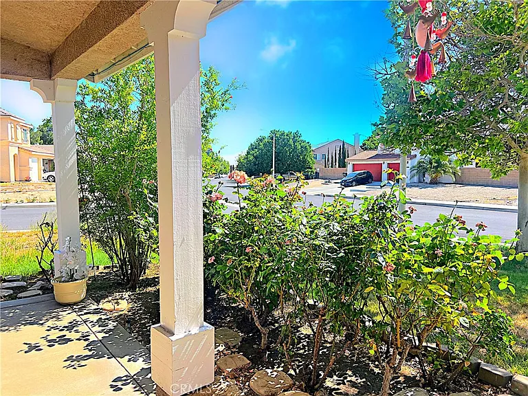 39883 Penina Way — Photo 4