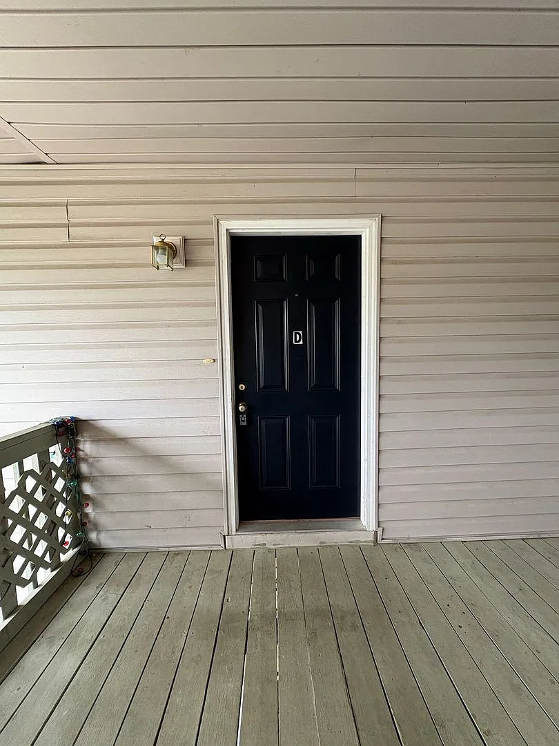 106 Ridgeway Drive — Photo 3