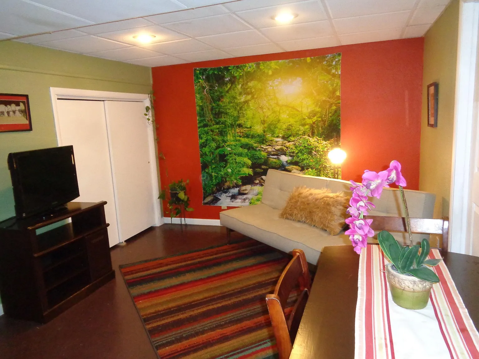 10 S Gay Dr — Photo 1