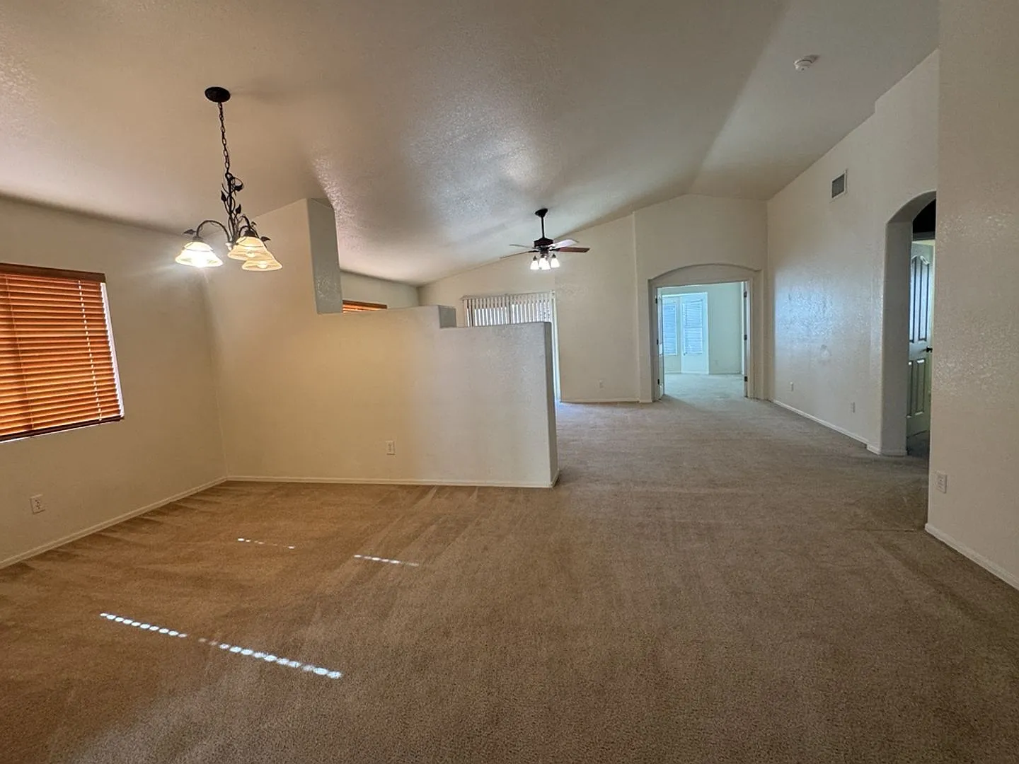 Beautiful 3-Bedroom Home in Chaparral Village! — Photo 3