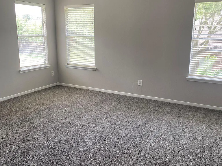 9403 Meadow Point Ct — Photo 19