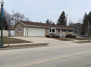 99 N Lincoln St, Elkhart Lake, WI