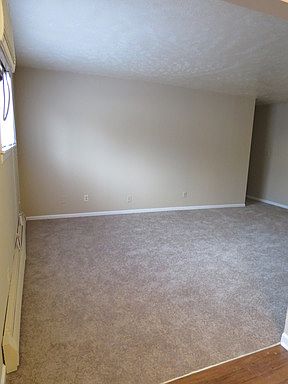 4th image of 533 W 20th St APT 8