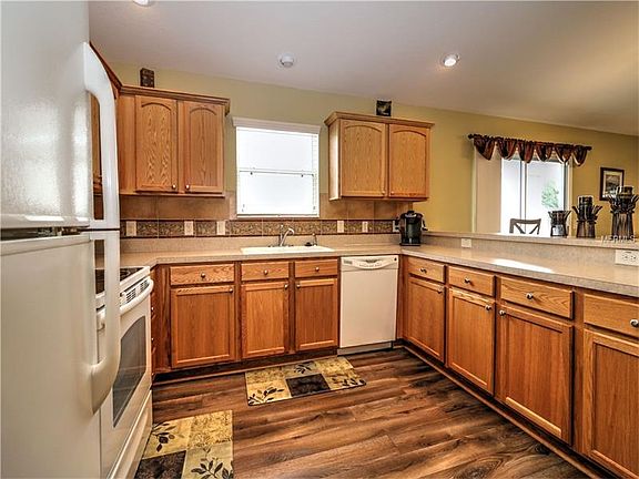 4th image of 1833 Circlewood Ct