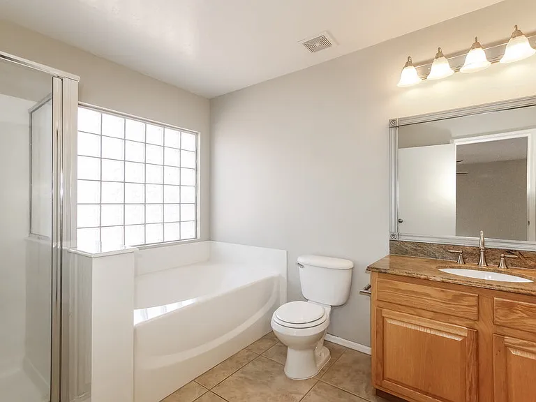 14601 N 154th Ave — Photo 10