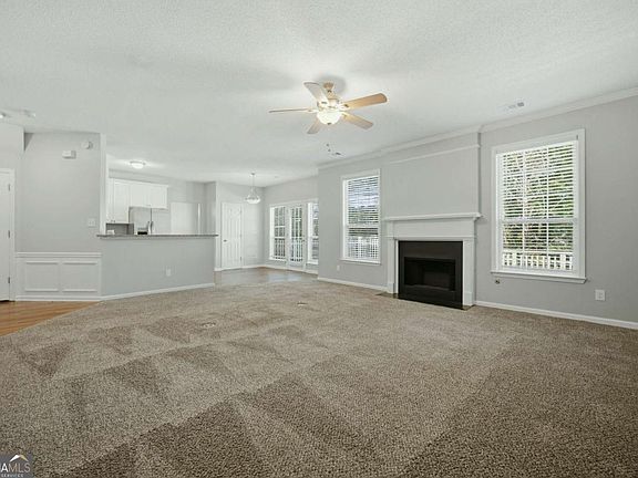 3rd image of 415 Maisie Ct