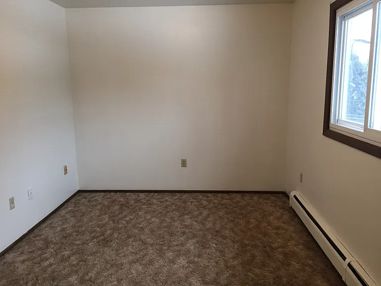 2302 Longyear Ave #13 — Photo 8
