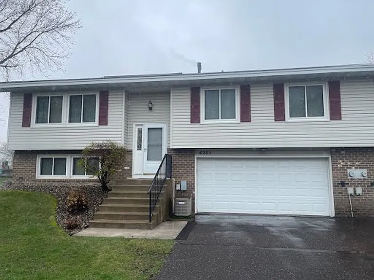 4285 Evergreen Dr — Photo 1