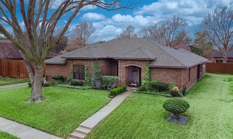 1st image of 2909 Baron Dr