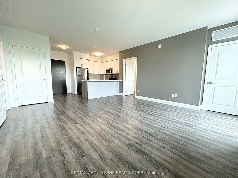 460C Belmont Ave W #706 — Photo 8