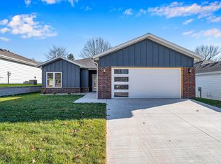 Hickory Village, Springfield, MO 65809