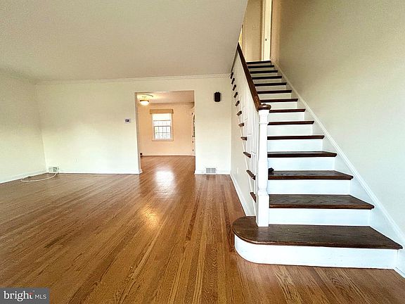 2nd image of 1720 Media Rd