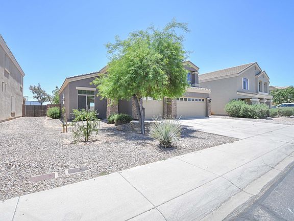 3rd image of 1733 E Cardinal Dr