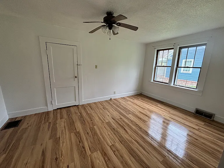 10217 Cumberland Rd — Photo 16