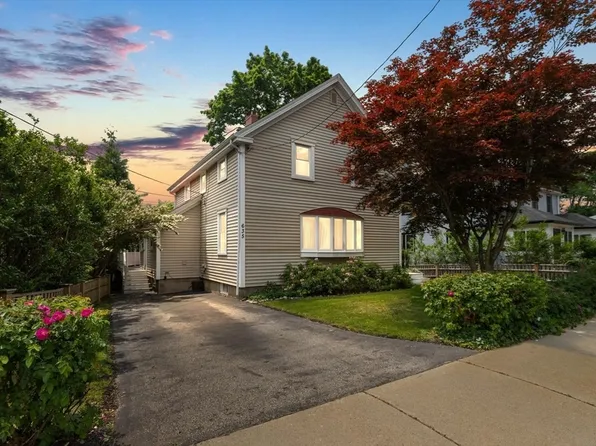 635 Adams St, Milton, MA 02186