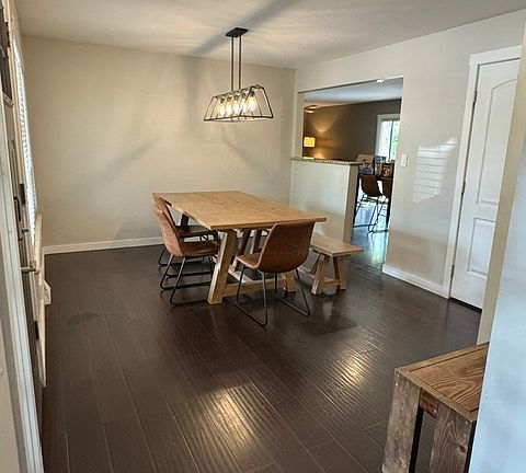 3rd image of 2646 S Yukon Ct