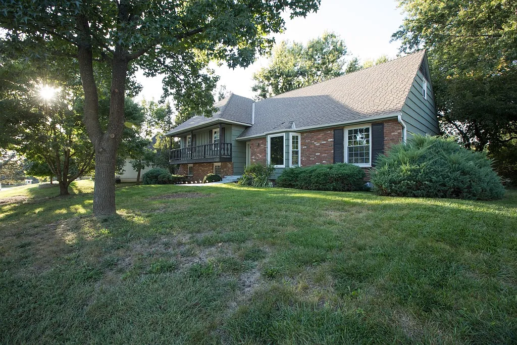 Building Photo - 128 Seneca Ln