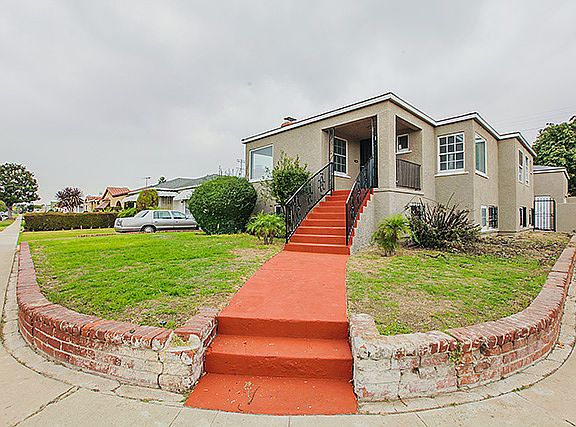 5th image of 10338 S Manhattan Pl