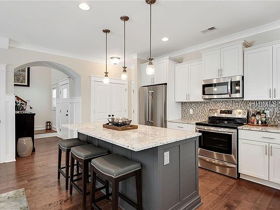2nd image of 86 Circlewood Dr