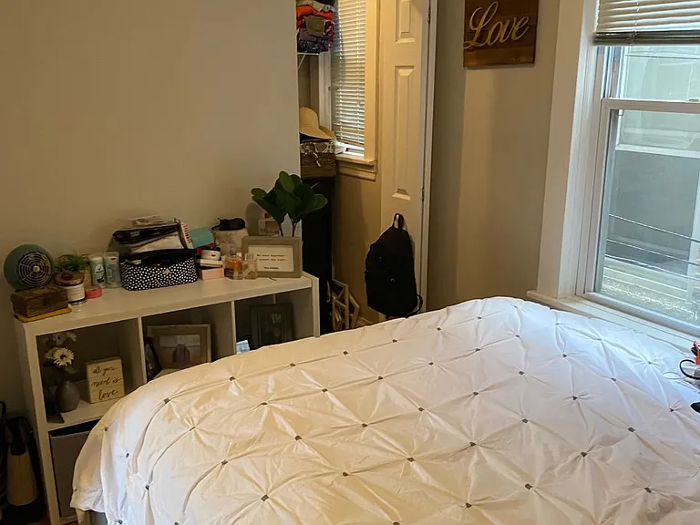 1082 N Marshfield Ave #1R — Photo 14
