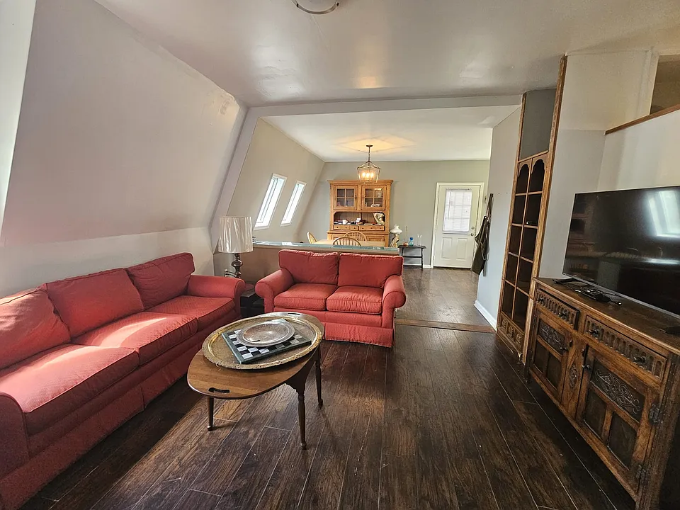 30B Cannon Rd