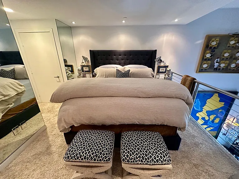 1050 Brickell Ave #818 — Photo 8