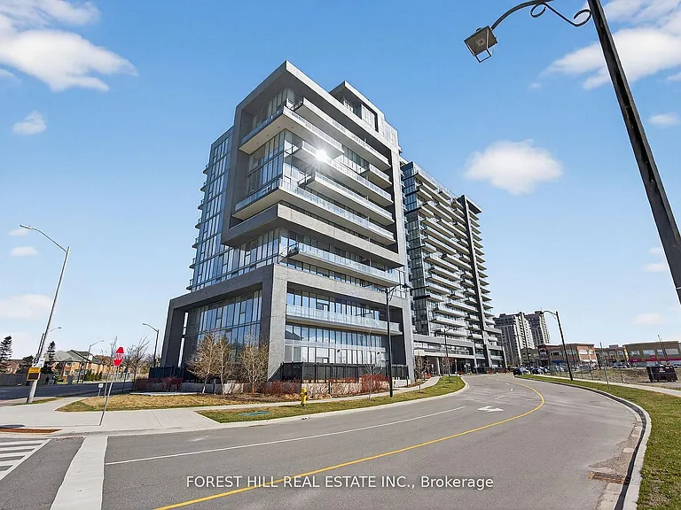 10 Gatineau Dr #208 — Photo 1