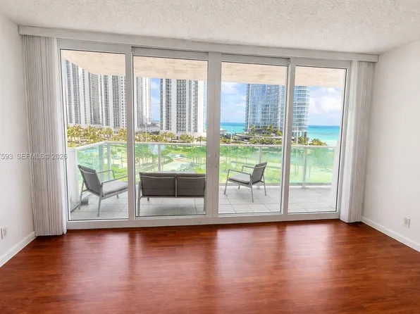100 Bayview Dr, Sunny Isles Beach, FL