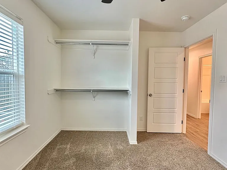 1640D Beacon St — Photo 8