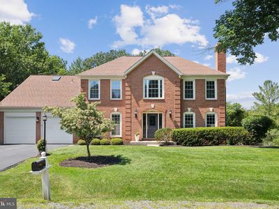 9802 Days Farm Dr, Vienna, VA, 22182