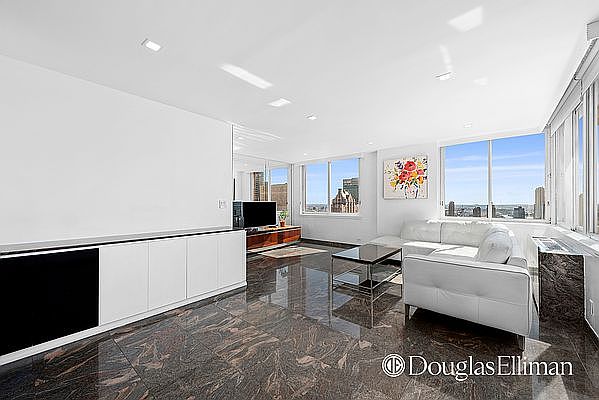 1st image of 235 E 40th St APT 39H