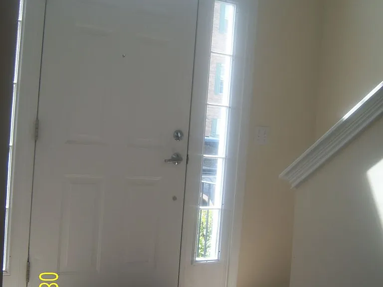 117 Clancey St — Photo 5