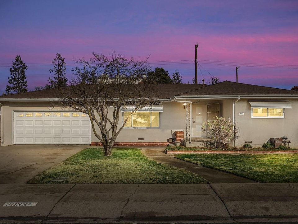 1st image of 2033 Yosemite Dr