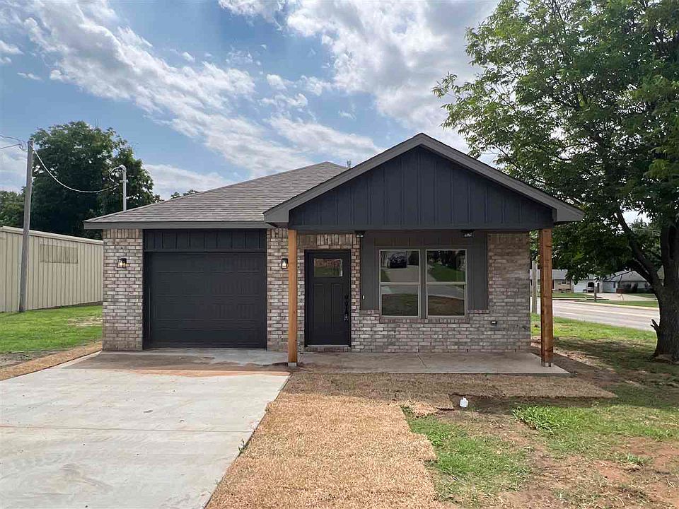 208 Fairview Ave, Ponca City, OK 74601 MLS 38912 Zillow