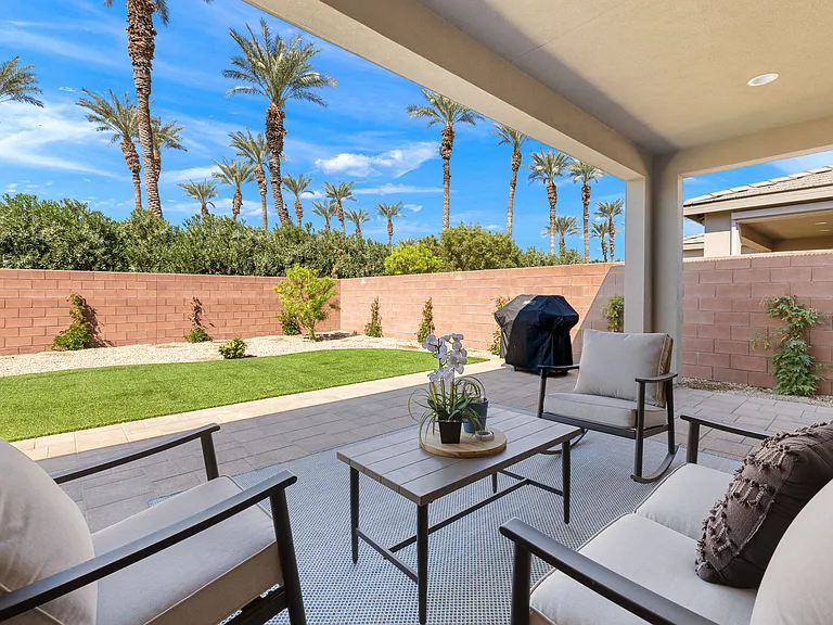 51805 Pinnacle Vista Dr — Photo 40