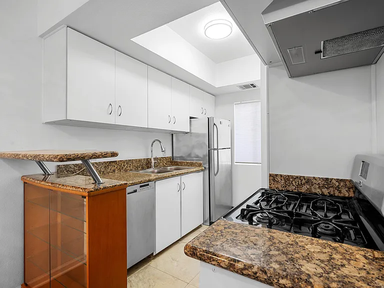 1174 Cherry St #109 — Photo 11