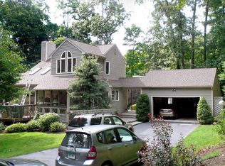 798 Mountain Rd, Cheshire, CT 06410