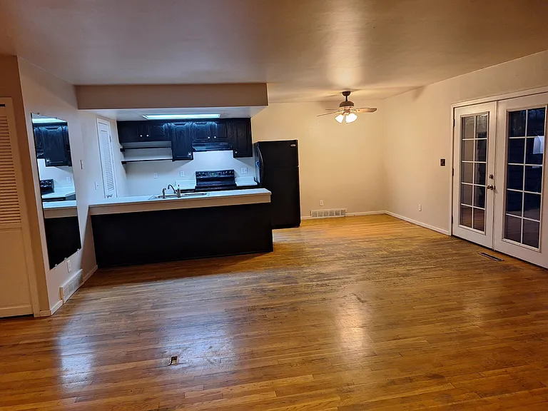 2147 Broadmoor Road Cir — Photo 3