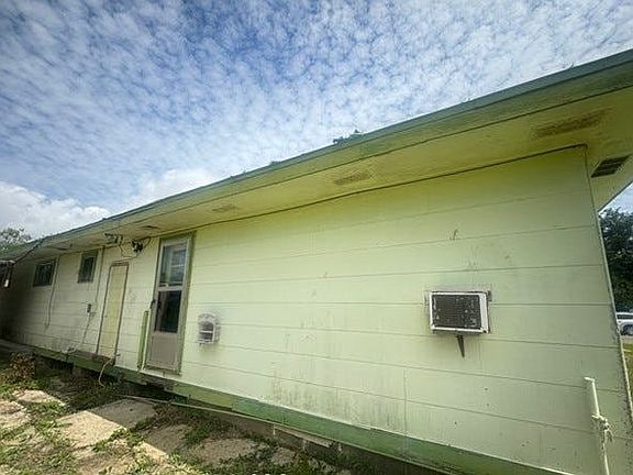 3rd image of 108 Beth Ann Ave